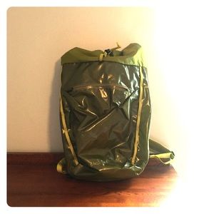 Patagonia Lightweight Black Hole Cinch Pack 20L